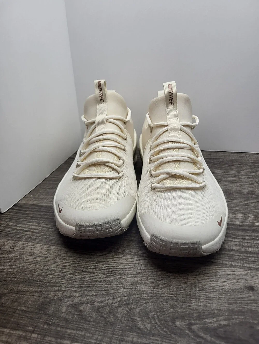 Nike Free Metcon 6 SE Pale Ivory Sneaker Women's Size 10 Training Shoes Sneakers